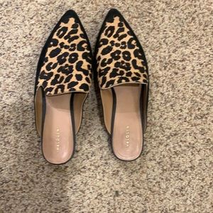 Halogen leopard mules